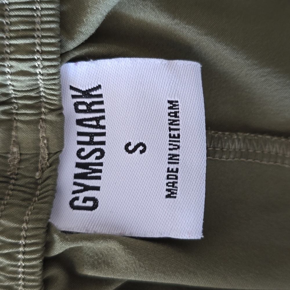 Gymshark Men's Green Athletic Shorts - Picture 4 of 4